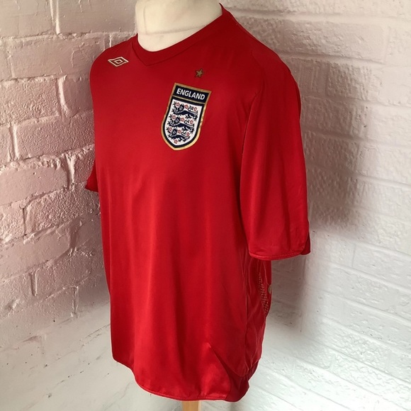 Retro Umbro 2006 England Away Shirt - Size L - Red - P2P 22” Immaculate Cond - Picture 2 of 8